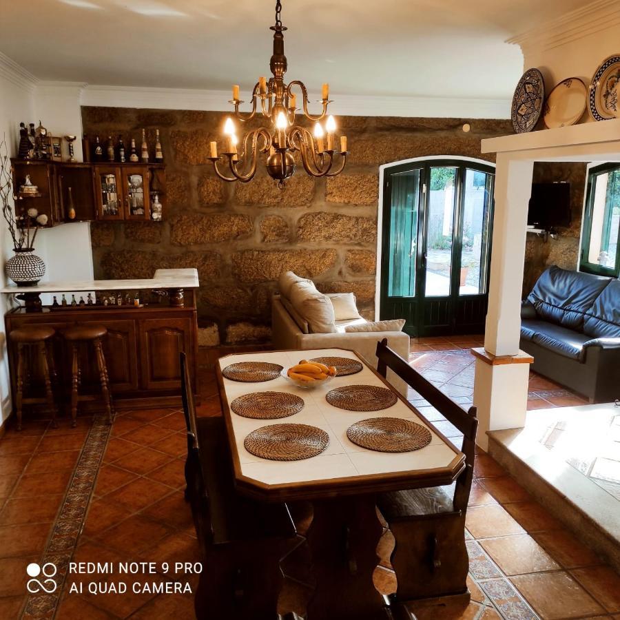 Casa Alem Rio - Quartos Para 6 Hospedes Em Санто Тирсо Екстериор снимка