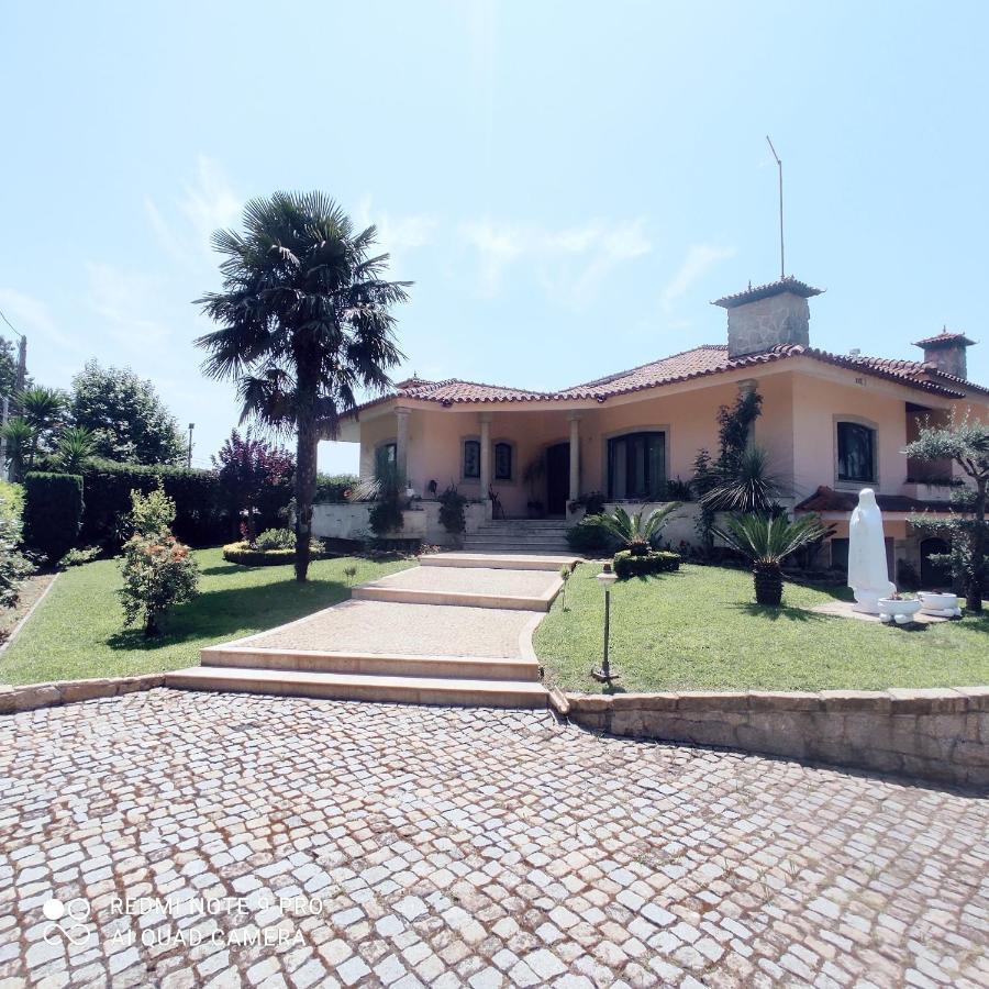 Casa Alem Rio - Quartos Para 6 Hospedes Em Санто Тирсо Екстериор снимка