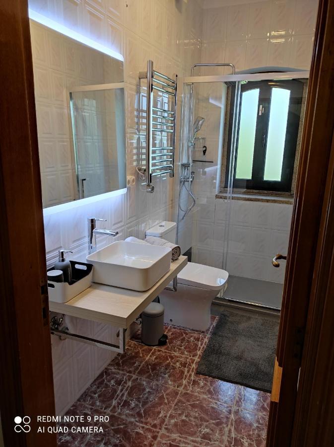 Casa Alem Rio - Quartos Para 6 Hospedes Em Санто Тирсо Екстериор снимка