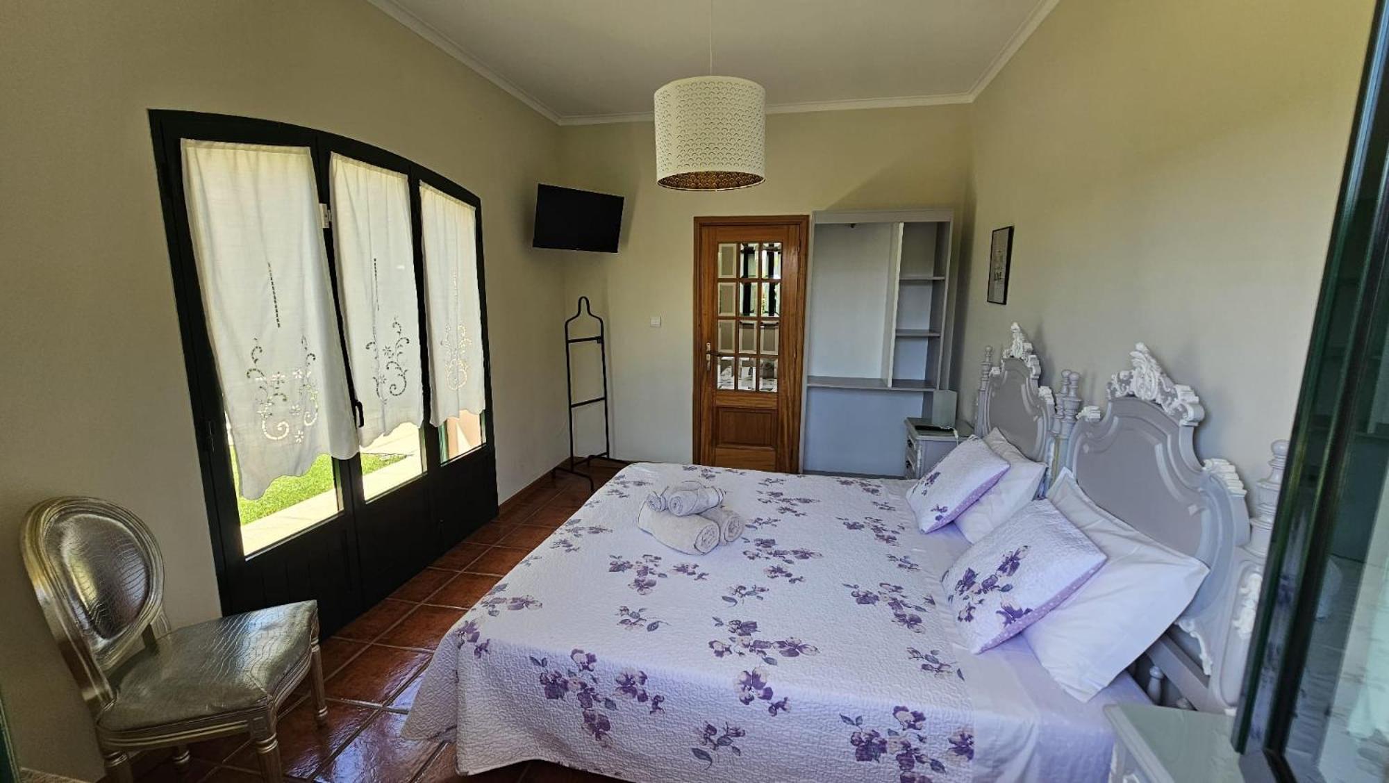 Casa Alem Rio - Quartos Para 6 Hospedes Em Санто Тирсо Екстериор снимка